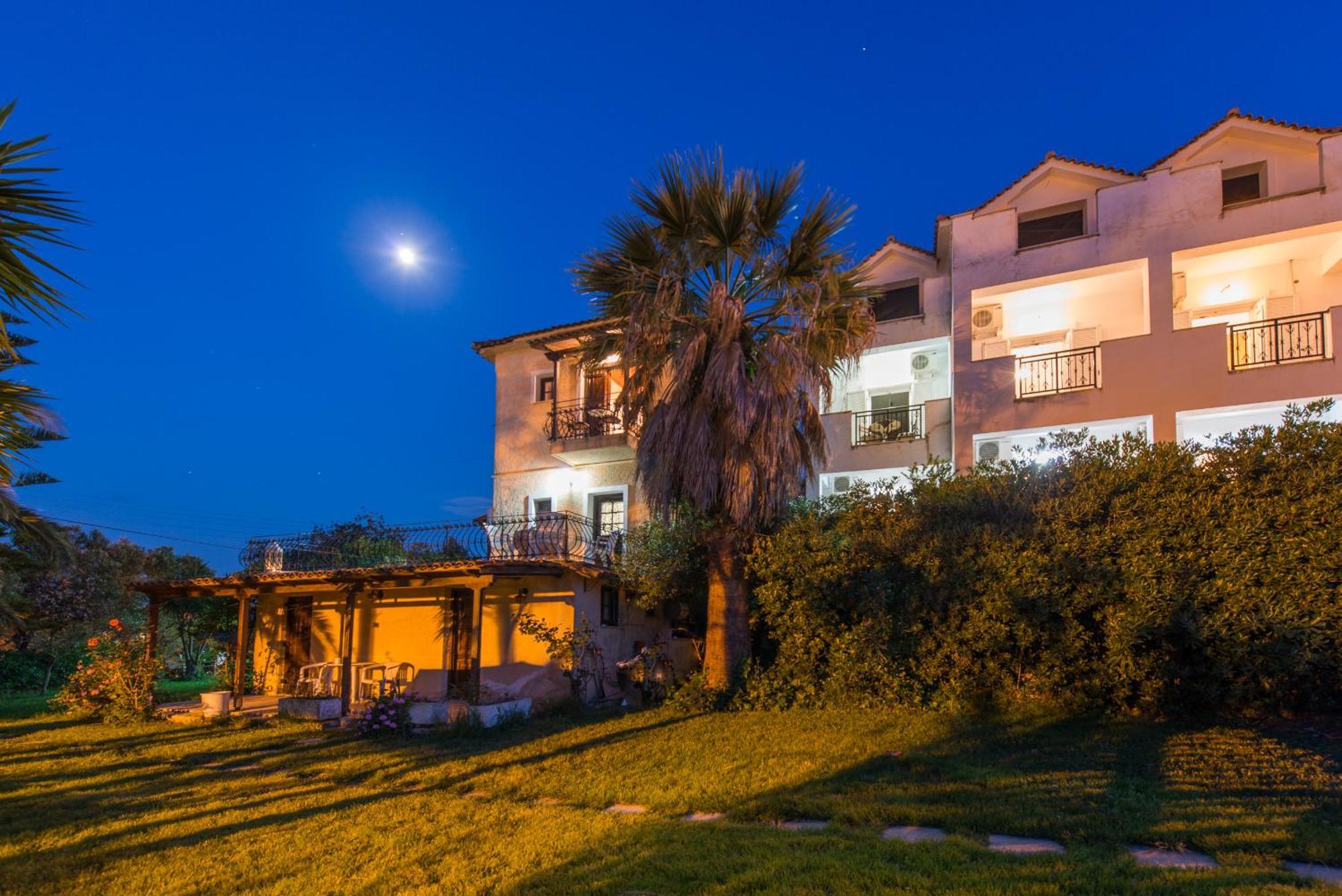 Yiannis Studios Planos Exterior foto