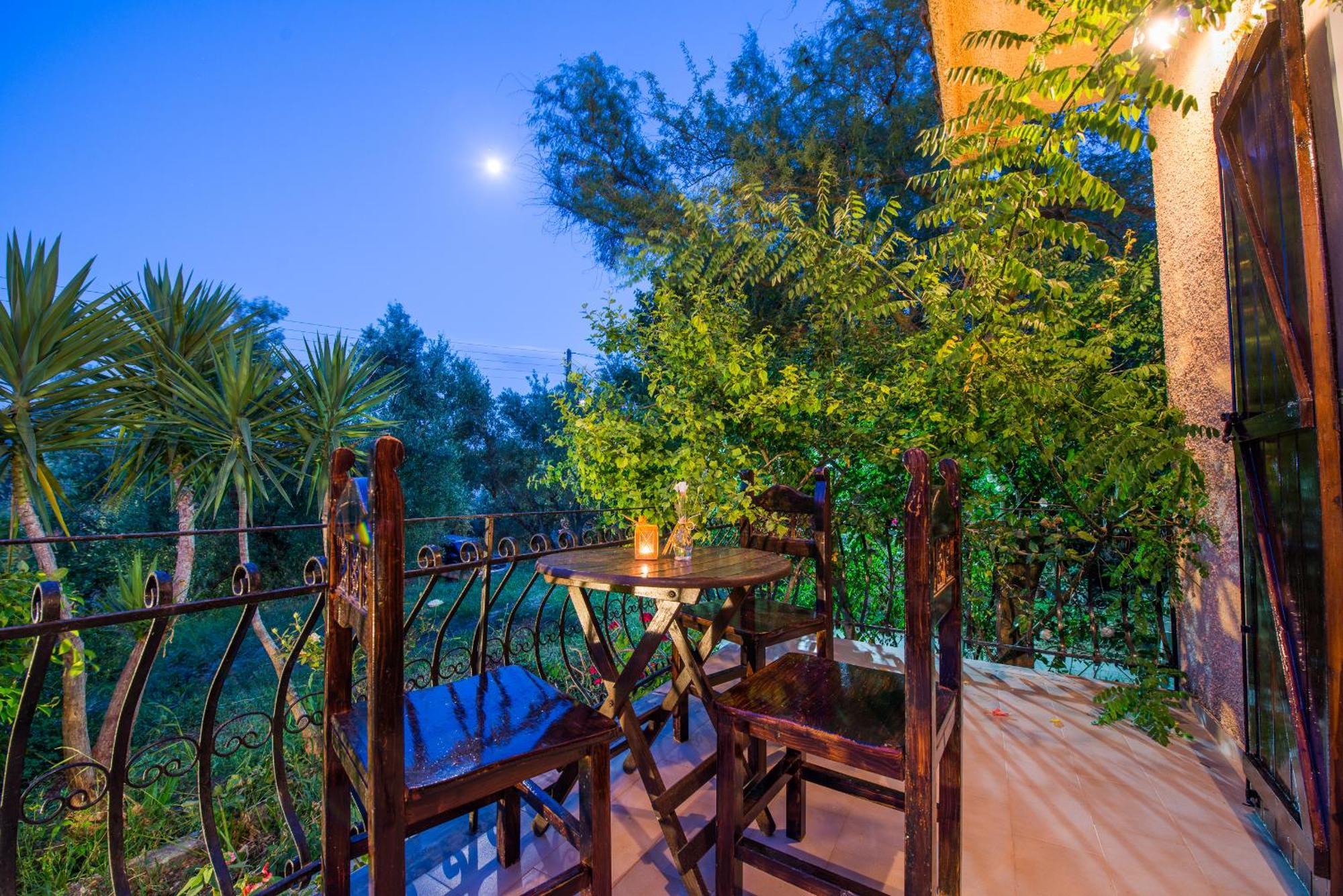 Yiannis Studios Planos Exterior foto