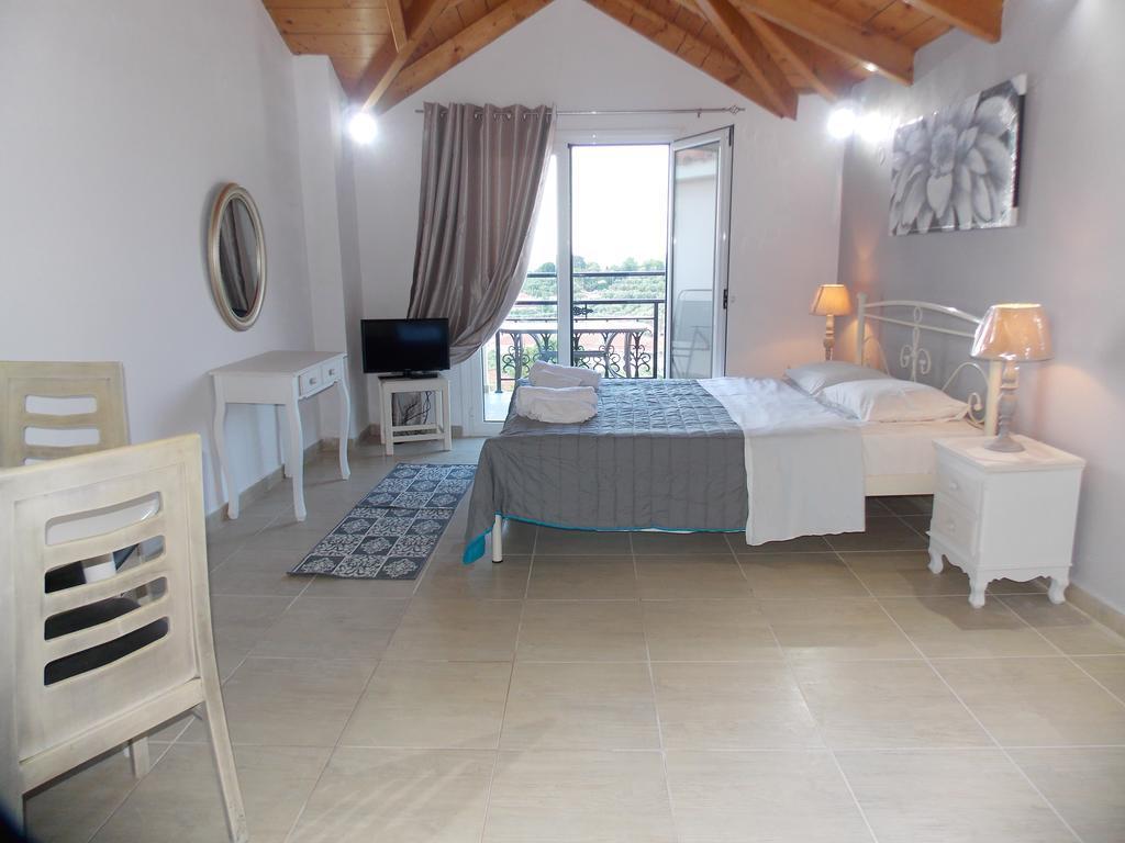 Yiannis Studios Planos Exterior foto